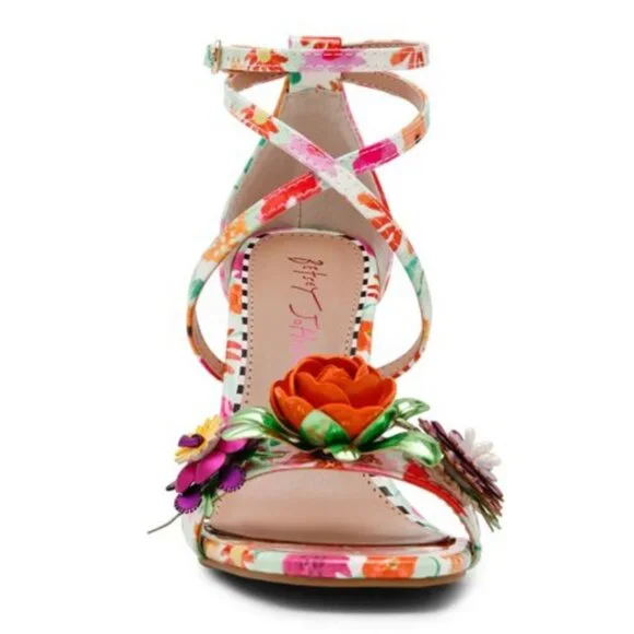 NWOB Betsey Johnson Malorie Strappy Sandal - Picture 3 of 6